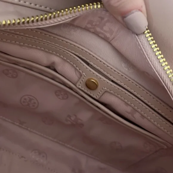 Tory Burch Alexa small flat tote